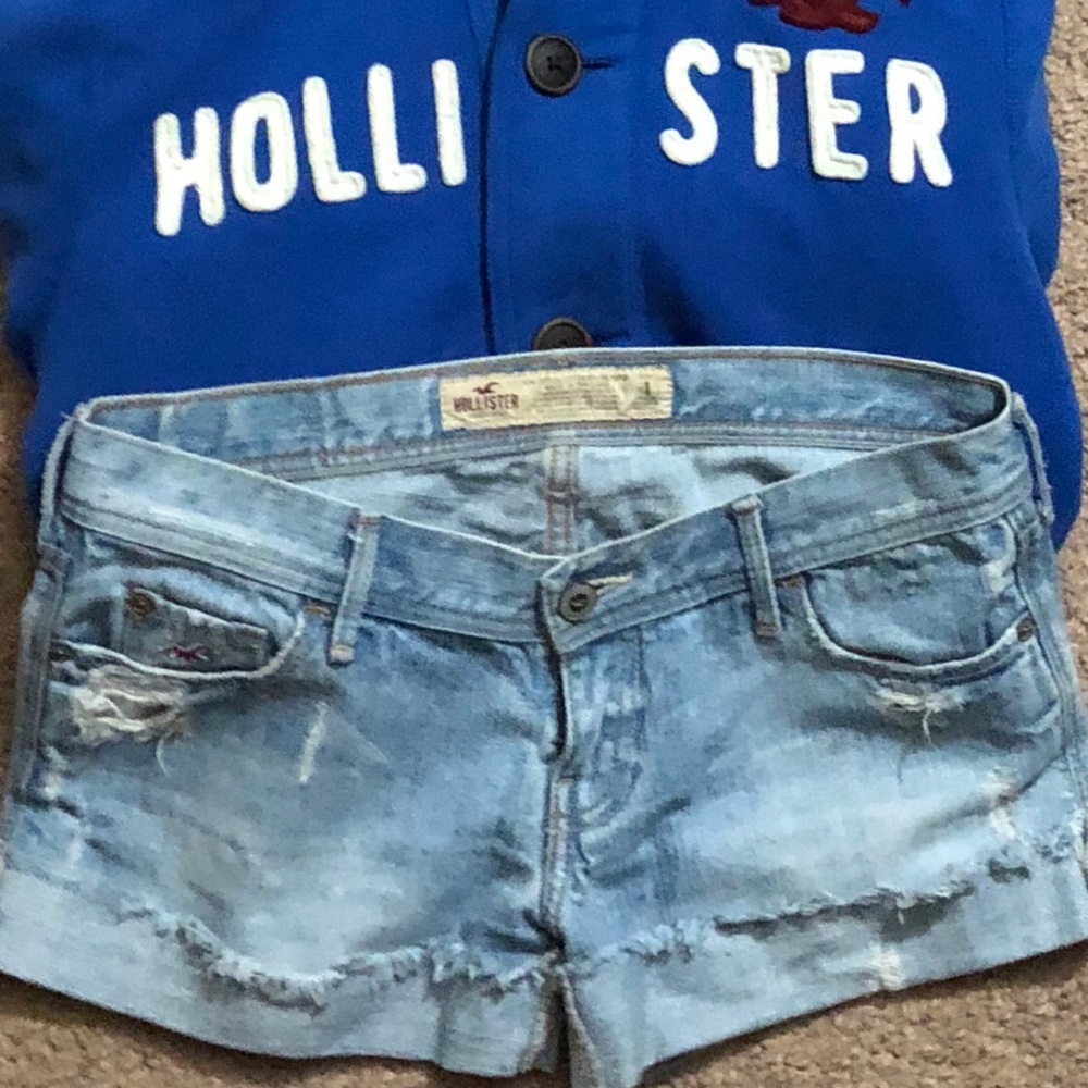 ❤️ Hollister denim shorts - Picture 2 of 4